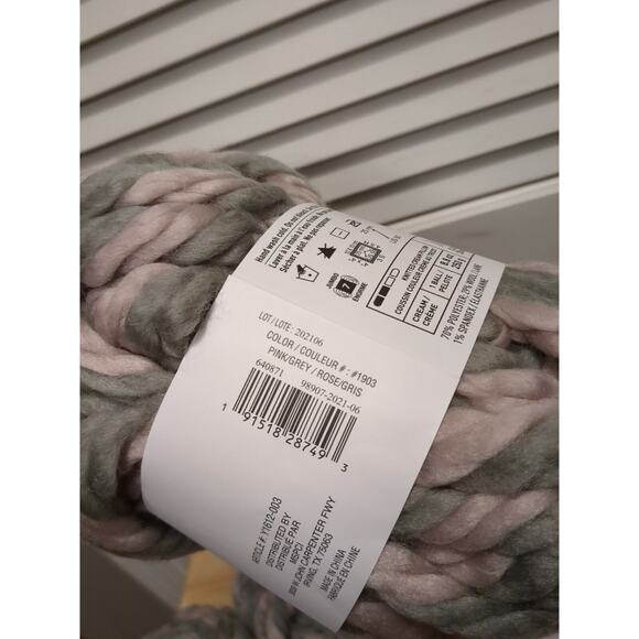 Loops & Threads Chunky Twist Pink Grey 4 skeins color 1903 Lot 202106 1000 Grams - Picture 5 of 9